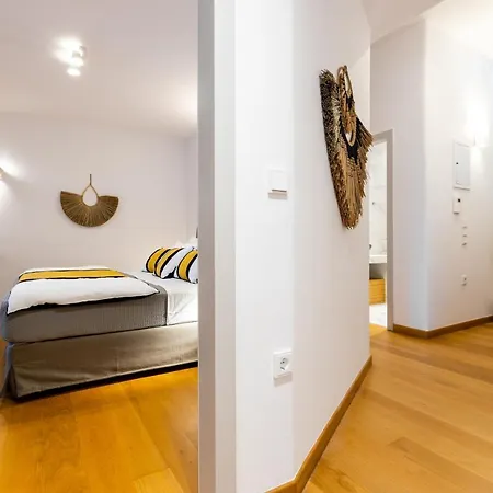 Near Parikia - 4Br Villa With Pool & View - Mirabilia