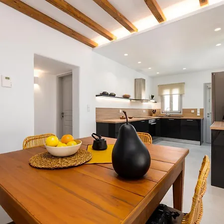 Near Parikia - 4Br Villa With Pool & View - Mirabilia *