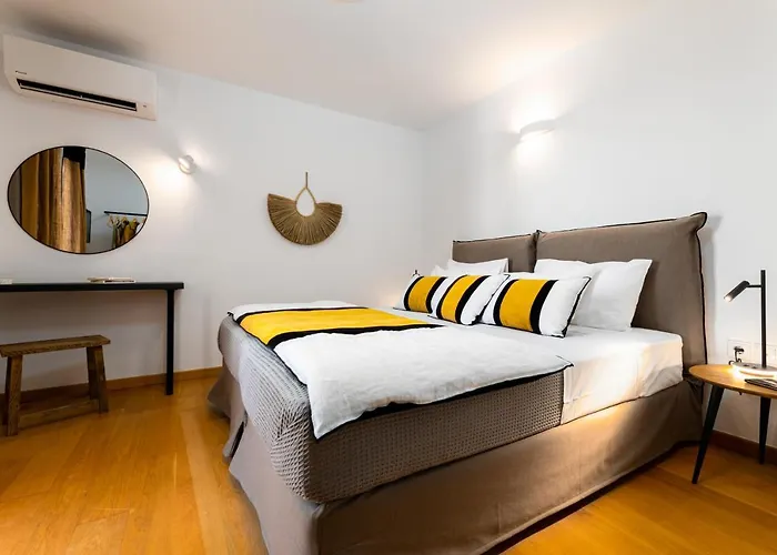 Near Parikia - 4br With Pool & View - Mirabilia * Krotiri