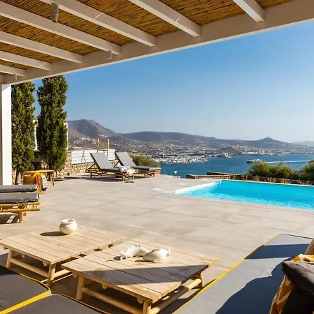 Near Parikia - 4br With Pool & View - Mirabilia 别墅 *