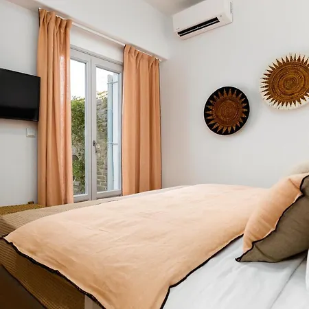 Villa Near Parikia - 4Br Villa With Pool & View - Mirabilia *