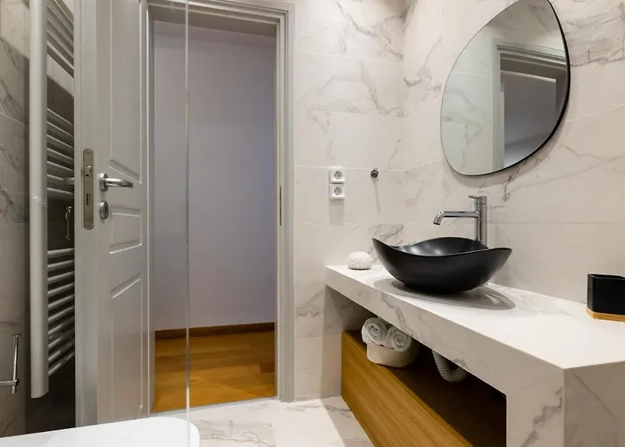 Near Parikia - 4br With Pool & View - Mirabilia Βίλα